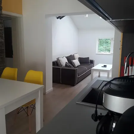 Apartment Shishkova 3 Warna