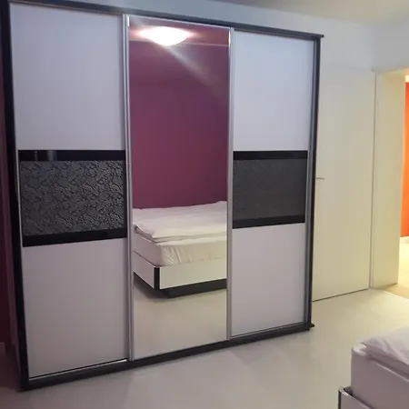 Shishkova 3 Warna